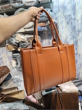 Classic Tan Leather Tote Bag - Women
